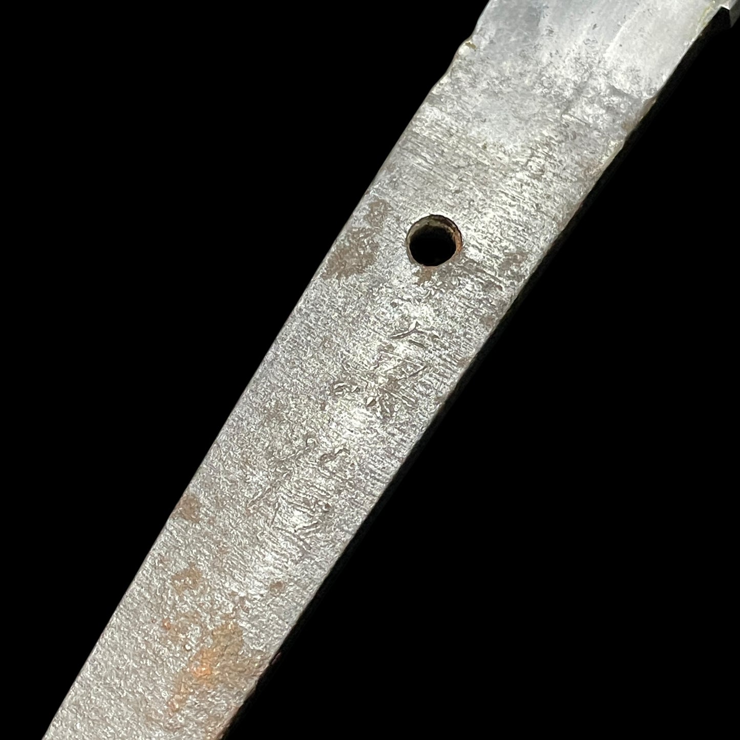 Ryakushiki-GUNTO 略式軍刀, Kanenobu 兼信 signed, Choji-Hamon 丁子刃文