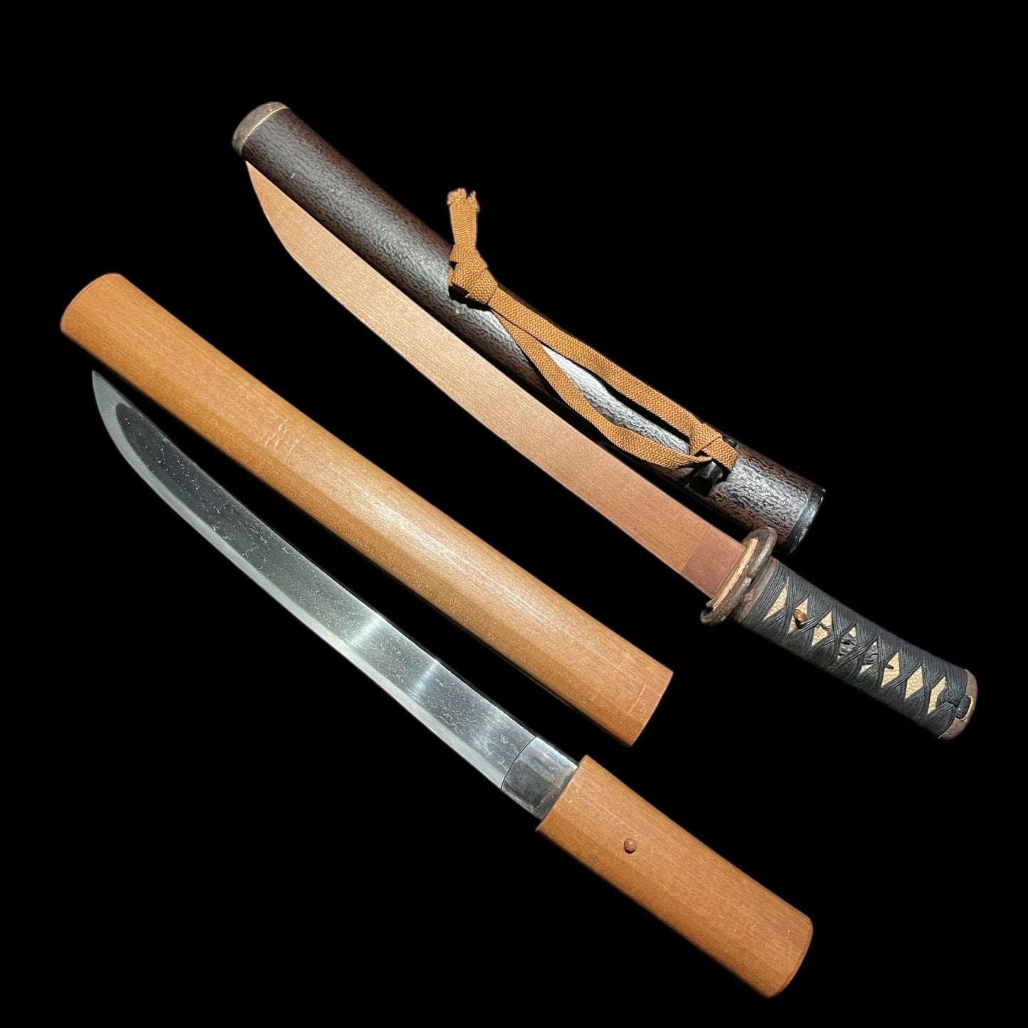 Hirazukuri Tanto with Shirasaya, Doragon Menuki, Edo period mumei