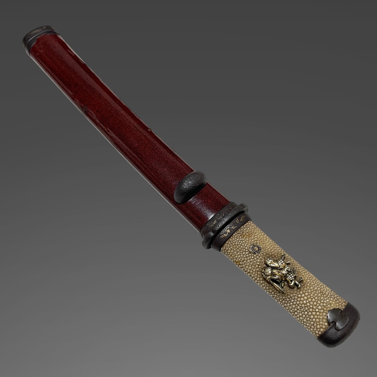 Red TANTO with Kozuka, Iron Fittings, Late Edo period mumei, Bakumatsu era