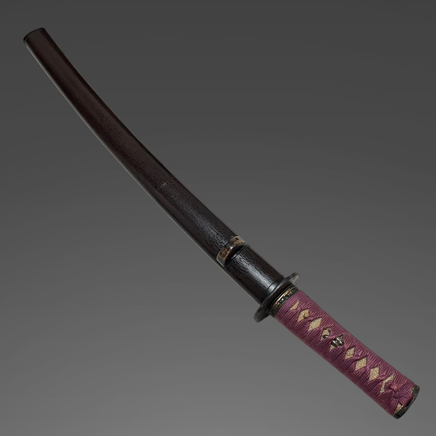 Short Wakizashi, Purple Tsukamaki, Peas Menuki, Edo period mumei