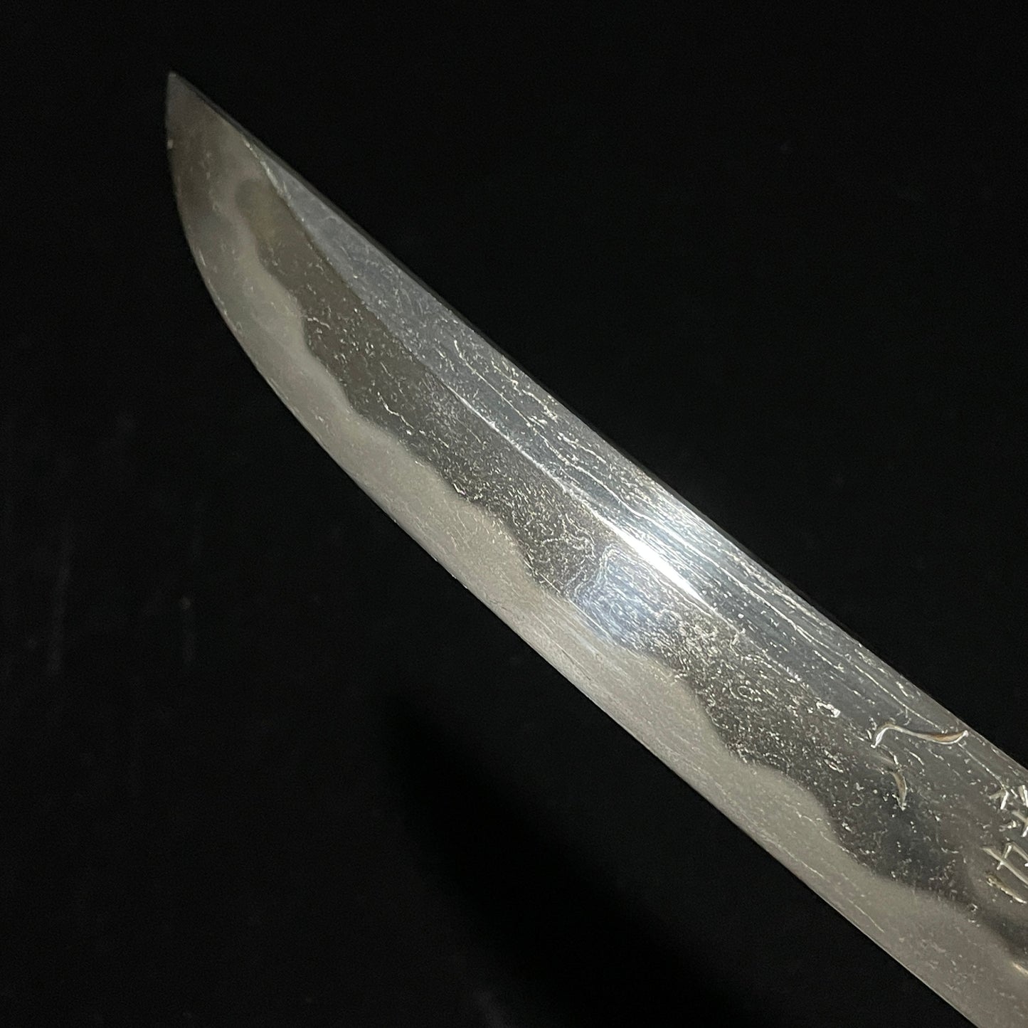 HORIMONO Red Tanto, 八幡武大神 梵字, Shakudo Dragon Menuki, Edo period mumei