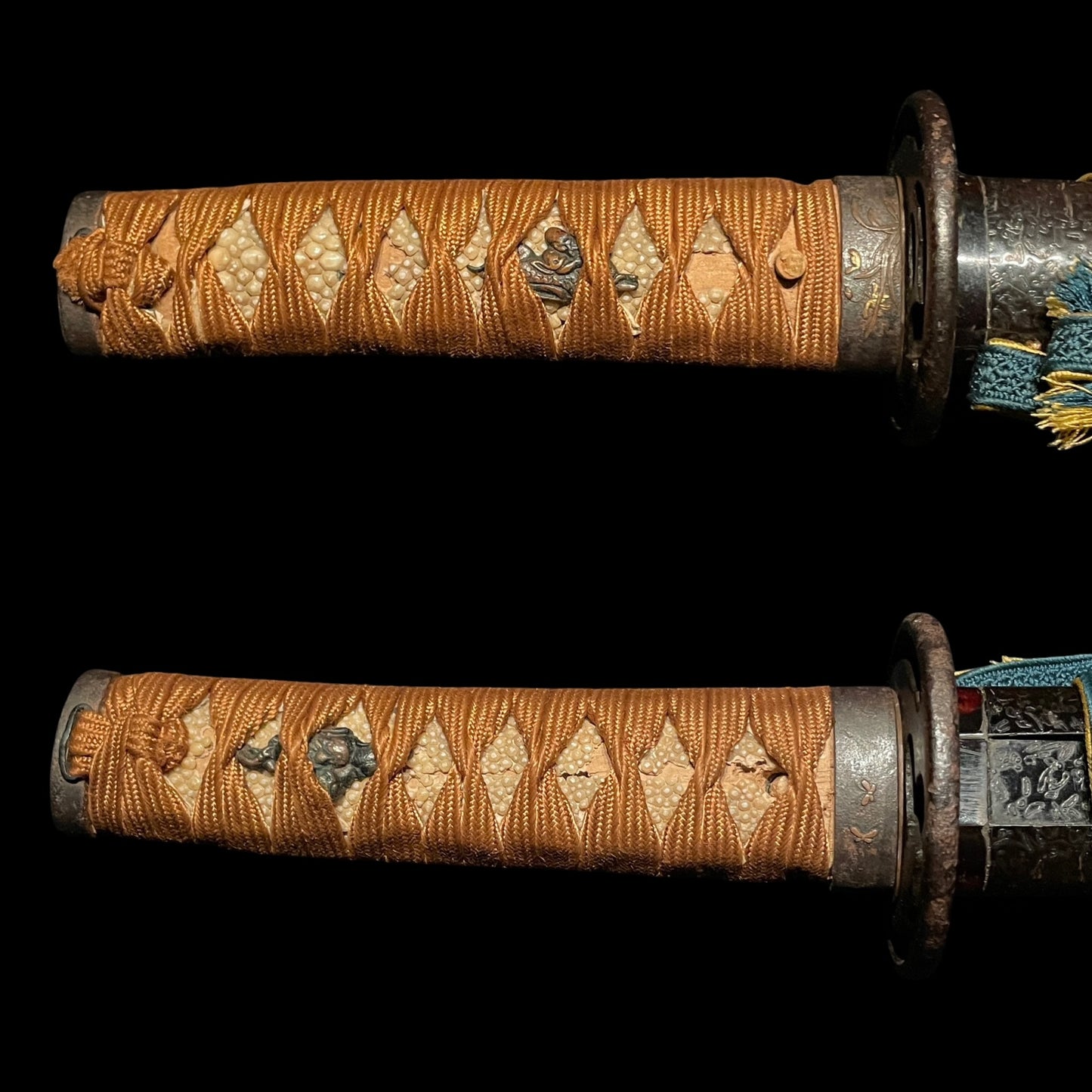 Suguha 直刃 Wakizashi, Thick Sukashi Tsuba, Edo period mumei
