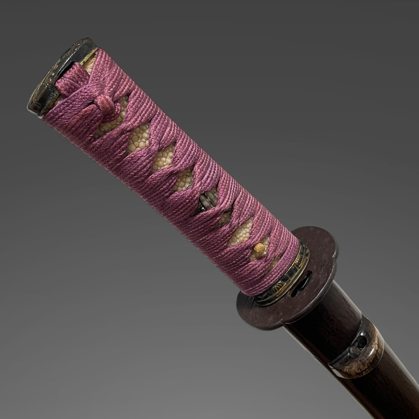 Short Wakizashi, Purple Tsukamaki, Peas Menuki, Edo period mumei
