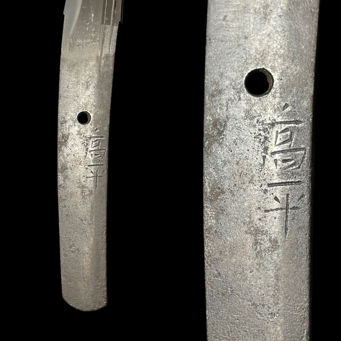 Takahira 高平 signed WAKIZASHI, Wide blade, 腰樋 二筋樋, Edo period
