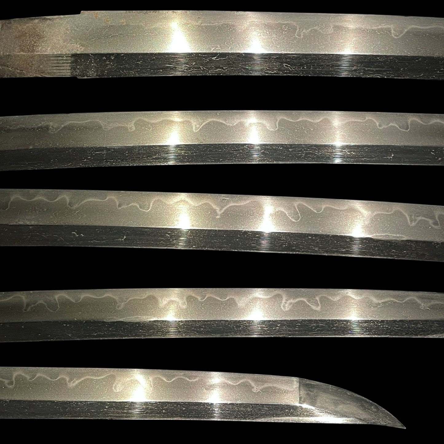 Amazing Hamon Long Wakizashi, Late Muromachi period