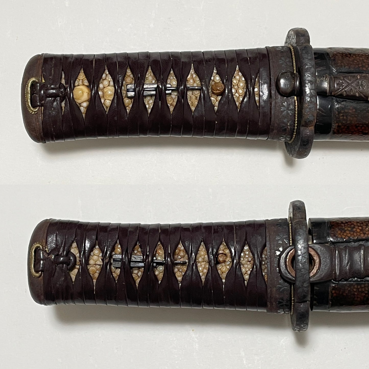 Kawarizukuri 変造り TANTO, with Kozuka Kogai, Natanenurisaya 菜種塗鞘, Edo period signed
