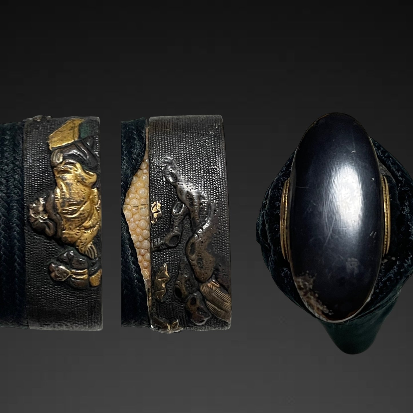 Sanbonsugi-Hamon 三本杉刃文 Wakizashi, Shichifukujin Fittings, Muromachi period mumei