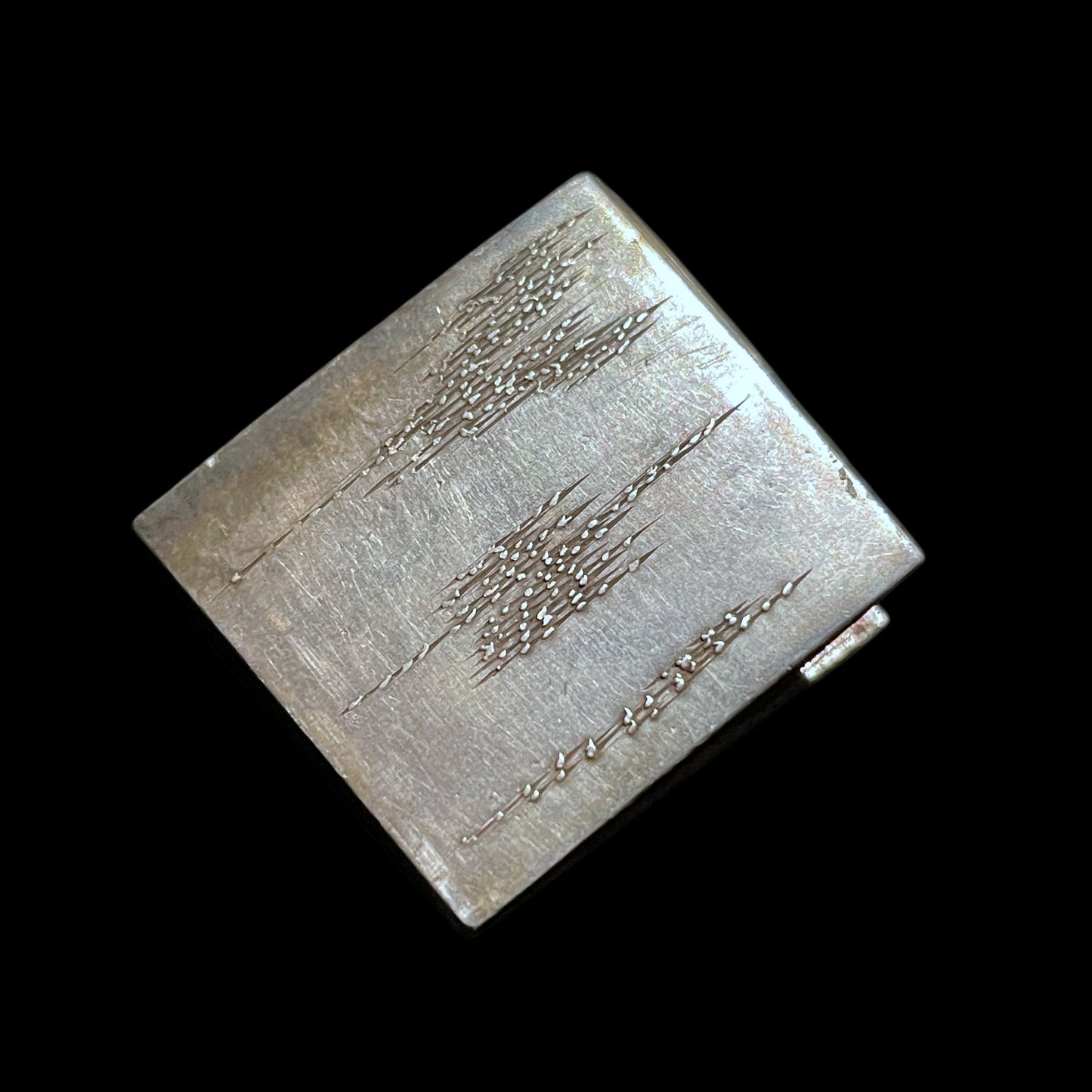 Gunome-Hamon 互目刃文 Tanto, Thick and Straight blade, Edo period mumei