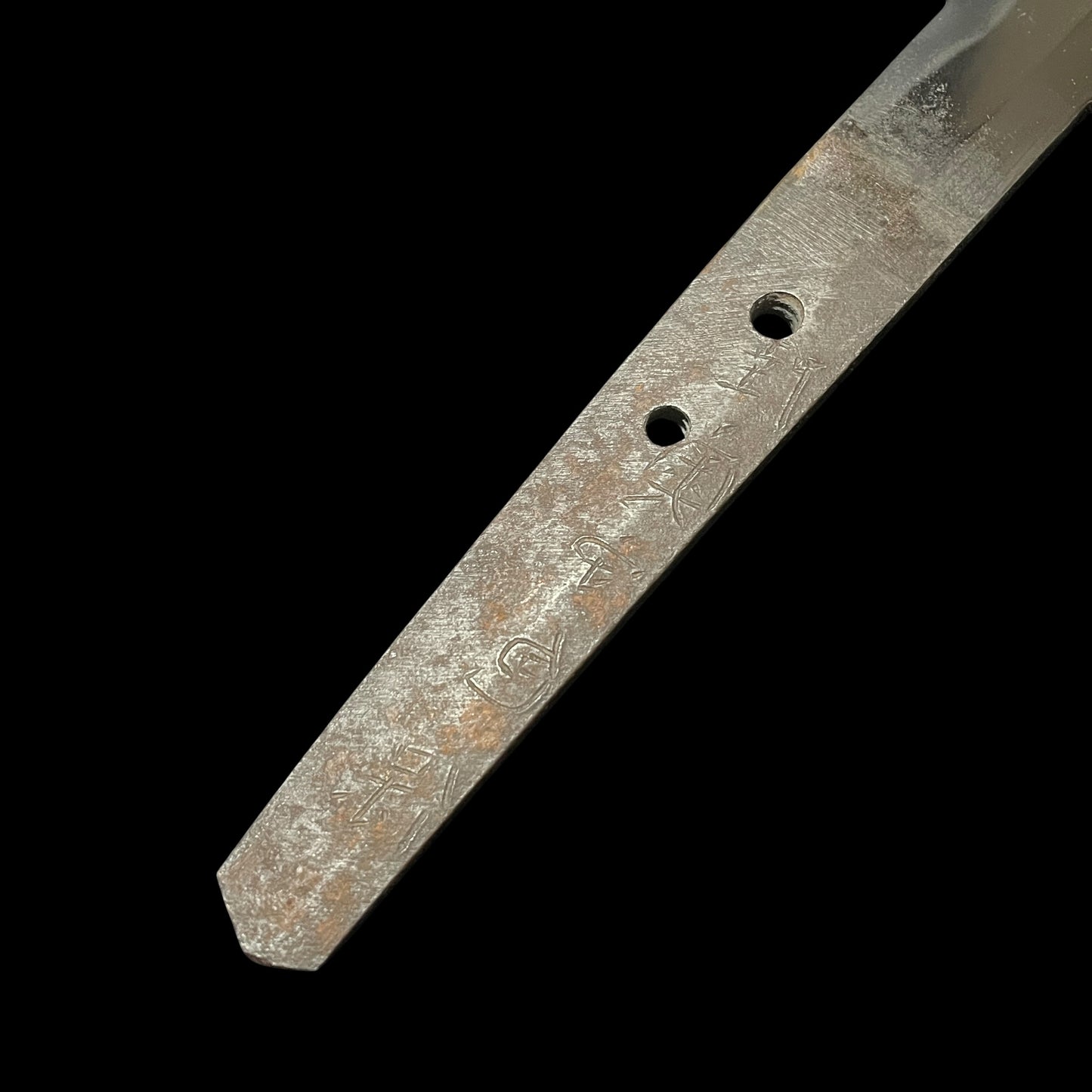 Mutsunokami Kaneyasu 陸奥守包保 (Hidarimutsu 左陸奥) signed Long Wakizashi, Early Edo period