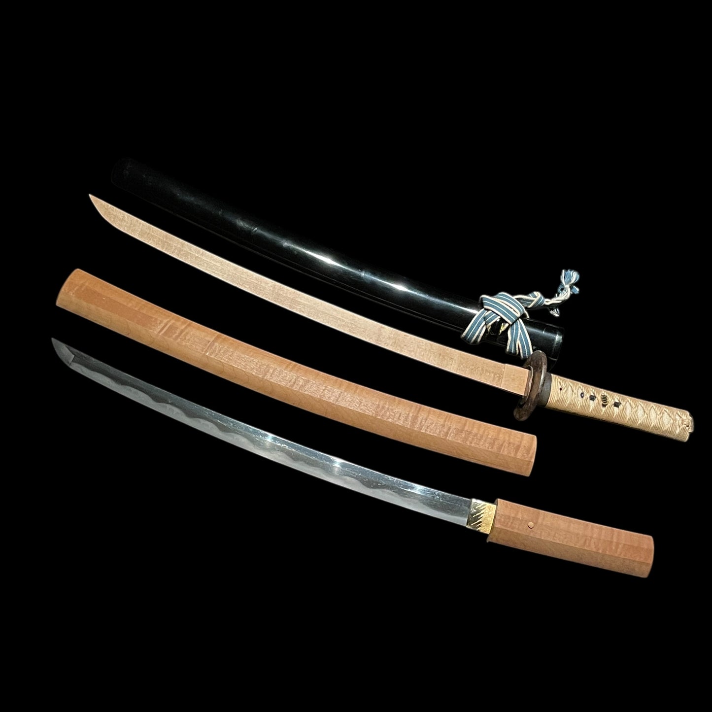 Wakizashi in Koshirae, with Kozuka and Shirasaya, Edo period mumei