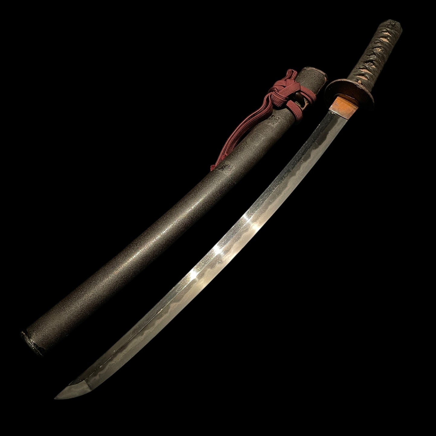 Dragon and Tiger Fuchi 龍虎縁 WAKIZASHI, Botan shishi Menuki 牡丹獅子目貫, Edo period