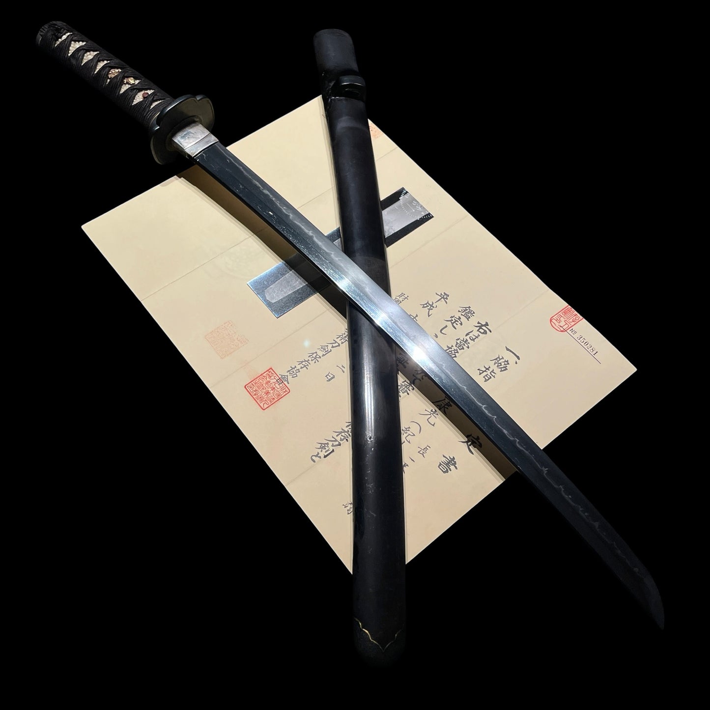Amazing Hamon Kishu Ishido Yasumitsu 紀州石堂康光 Wakizashi, Shakudo nanako Fittings