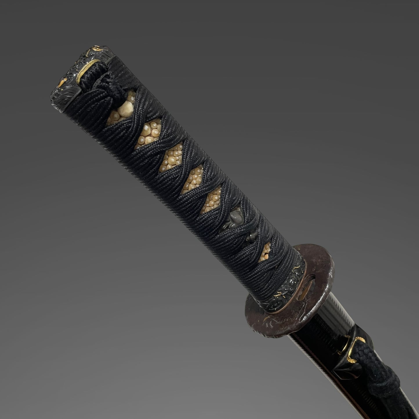 Ookissaki 大切先 Wakizashi, Dragon Fuchikashira, 因州住壽正 signed Kozuka, Edo period mumei
