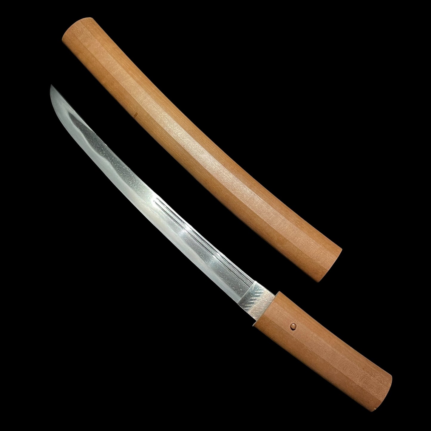 HORIMONO Sasatake 笹竹 TANTO, Muneshige 宗重 signed, Hirazukuri blade