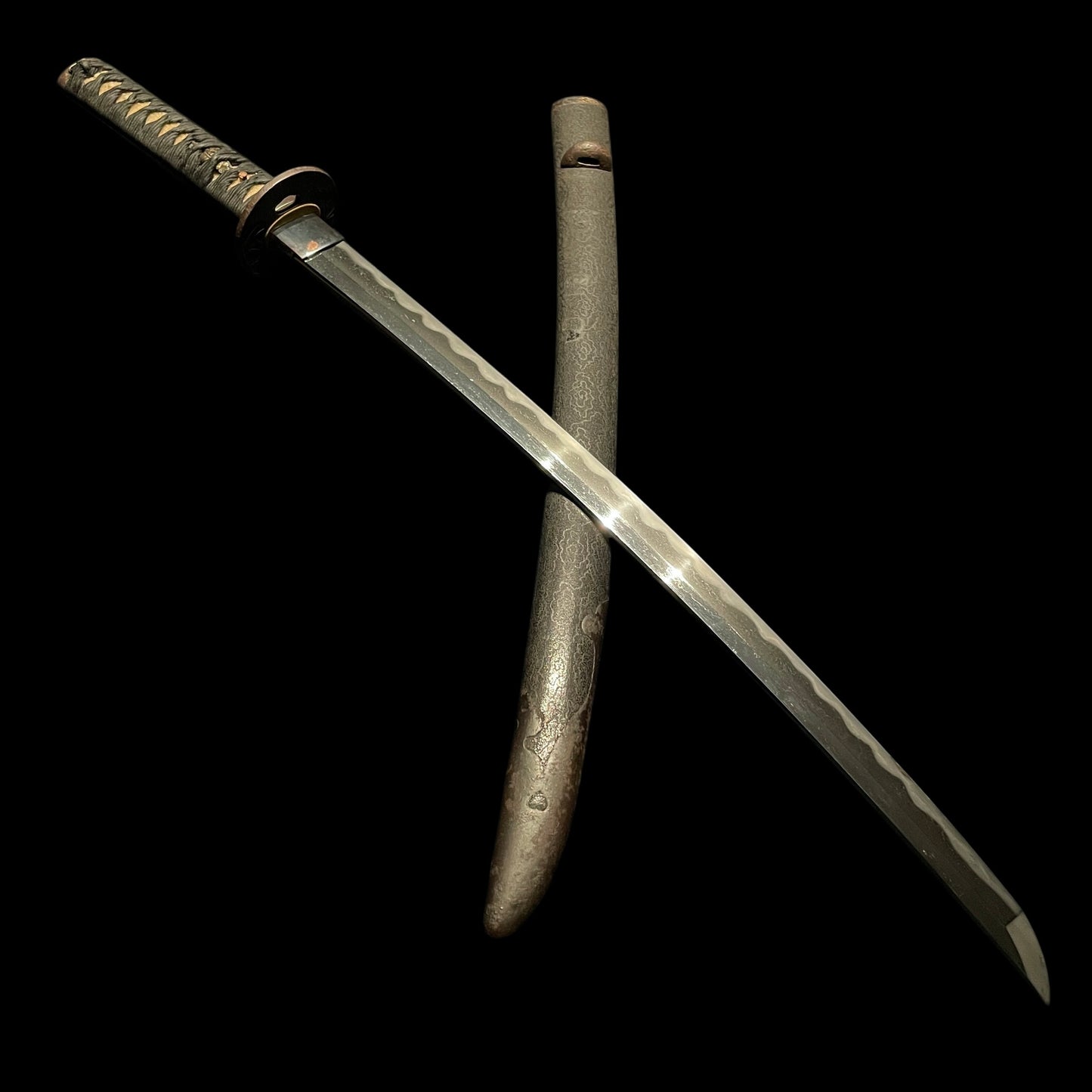 Toppei Koshirae 突兵拵 Long Wakizashi, Mantis Tsuba 蟷螂鍔,  Bishuju Morimitsu 備州住守光 signed