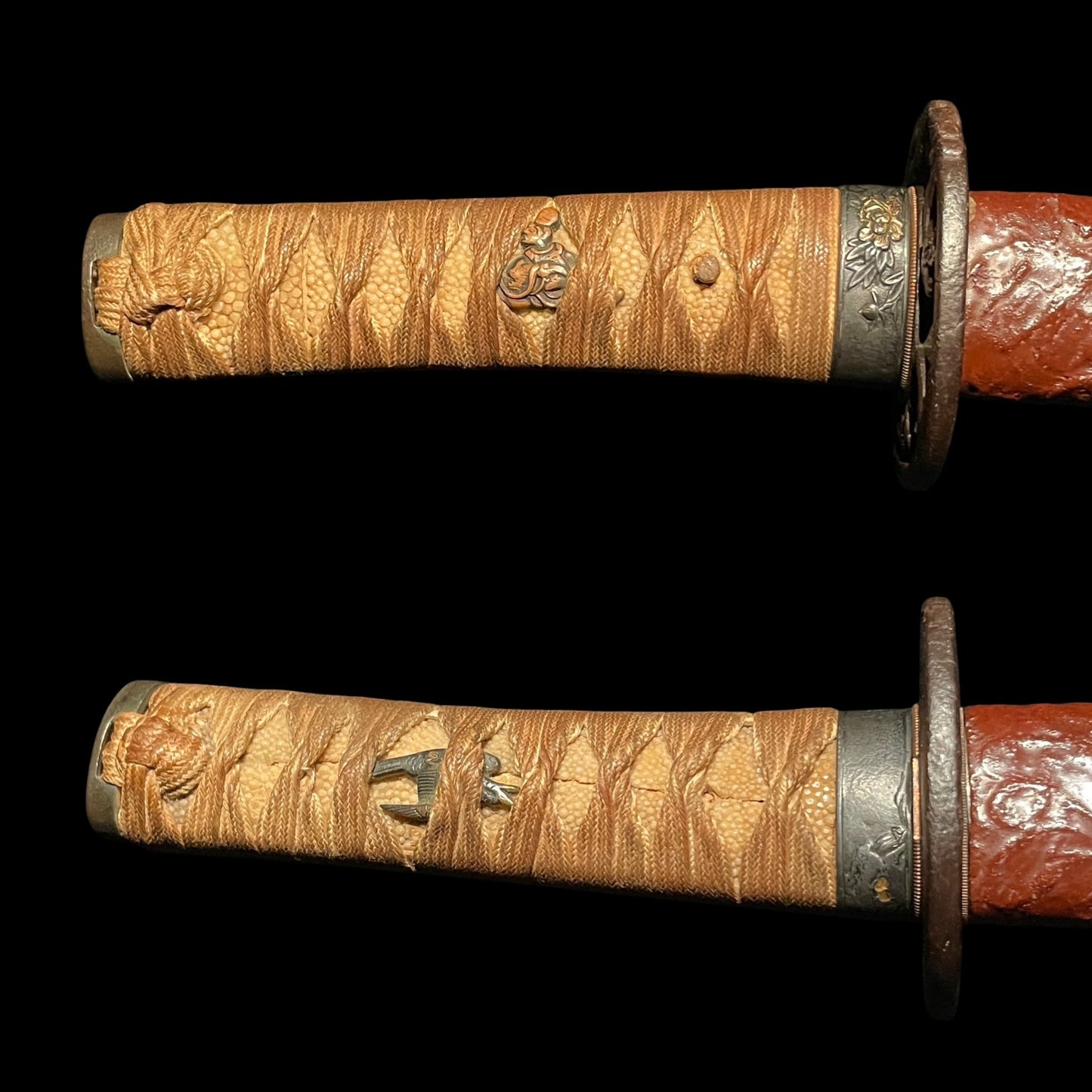 Red Shobuzukuri Wakizashi, Dragon Tsuba, Peony Fuchikashira, Muromachi period mumei