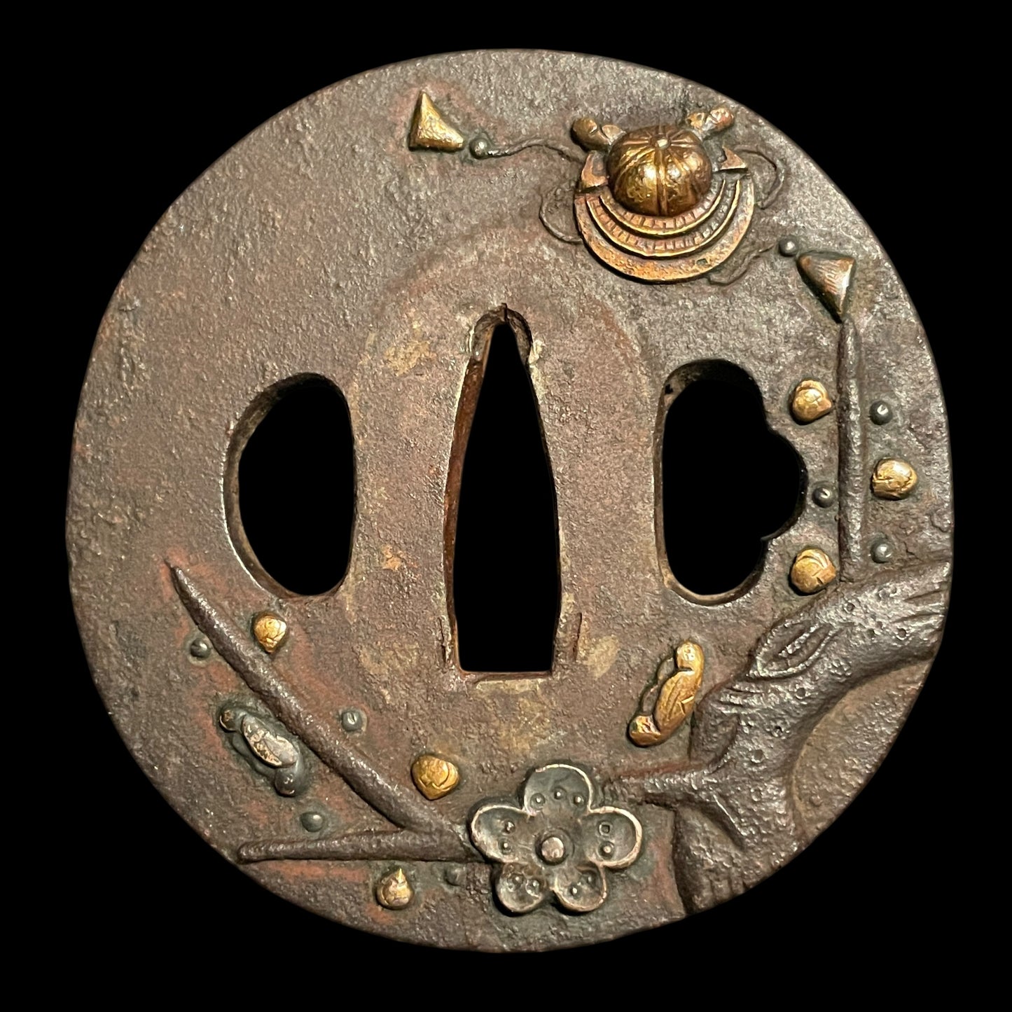 Echizenkoku Kanetane 越前國兼植 signed Wakizashi, Plum and Kabuto Tsuba, Edo period