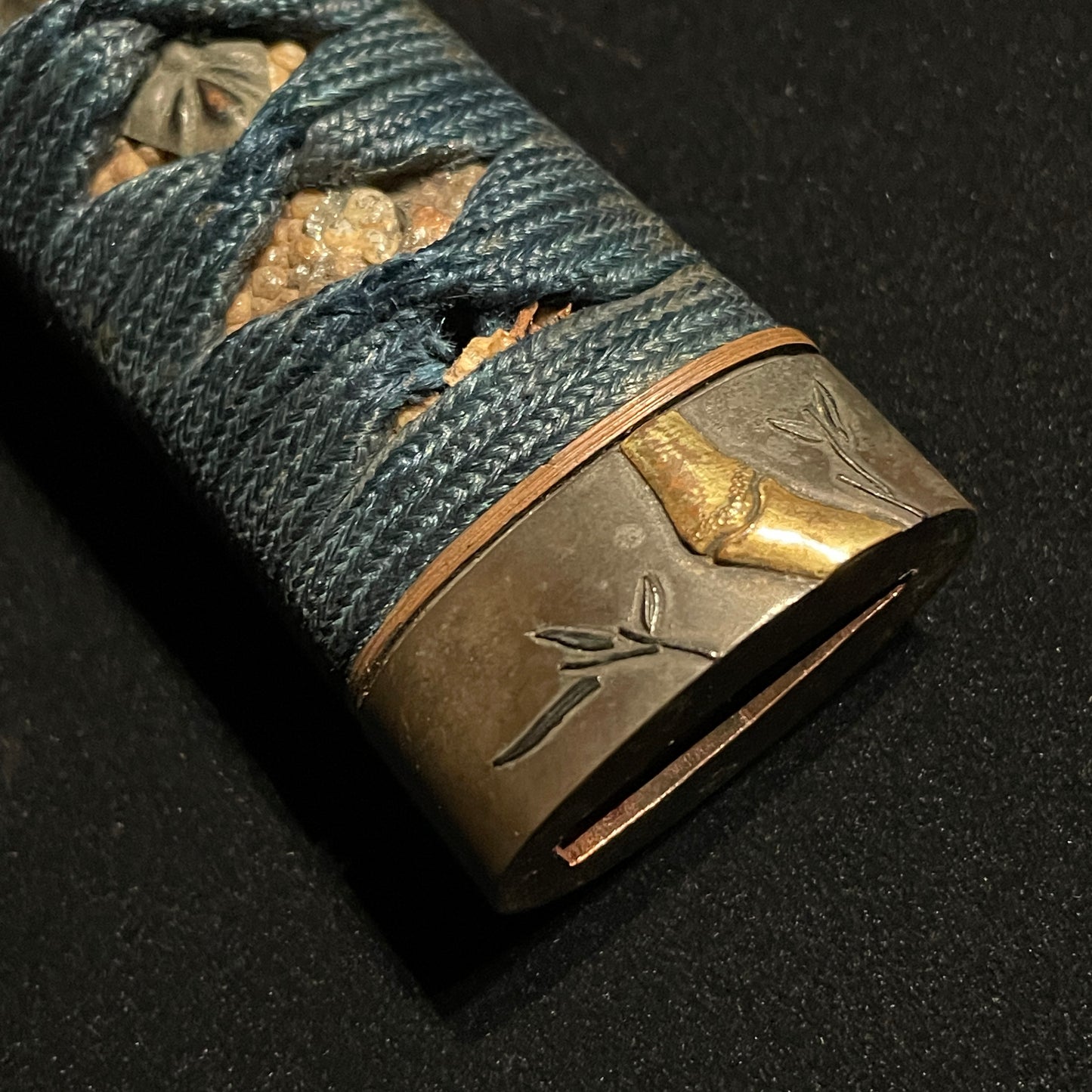 Black Wakizashi, Japanese pampas grass Tsuba, Edo period mumei