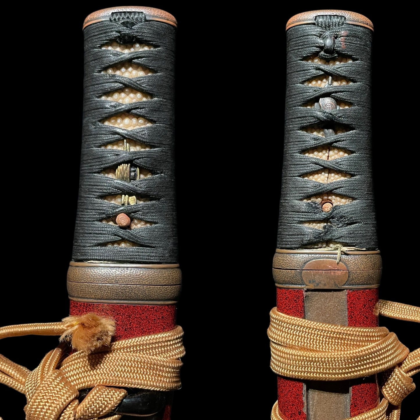 Red Matsushiro Koshirae, Aikuchi TANTO with KOZUKA, KOTO Muromachi period