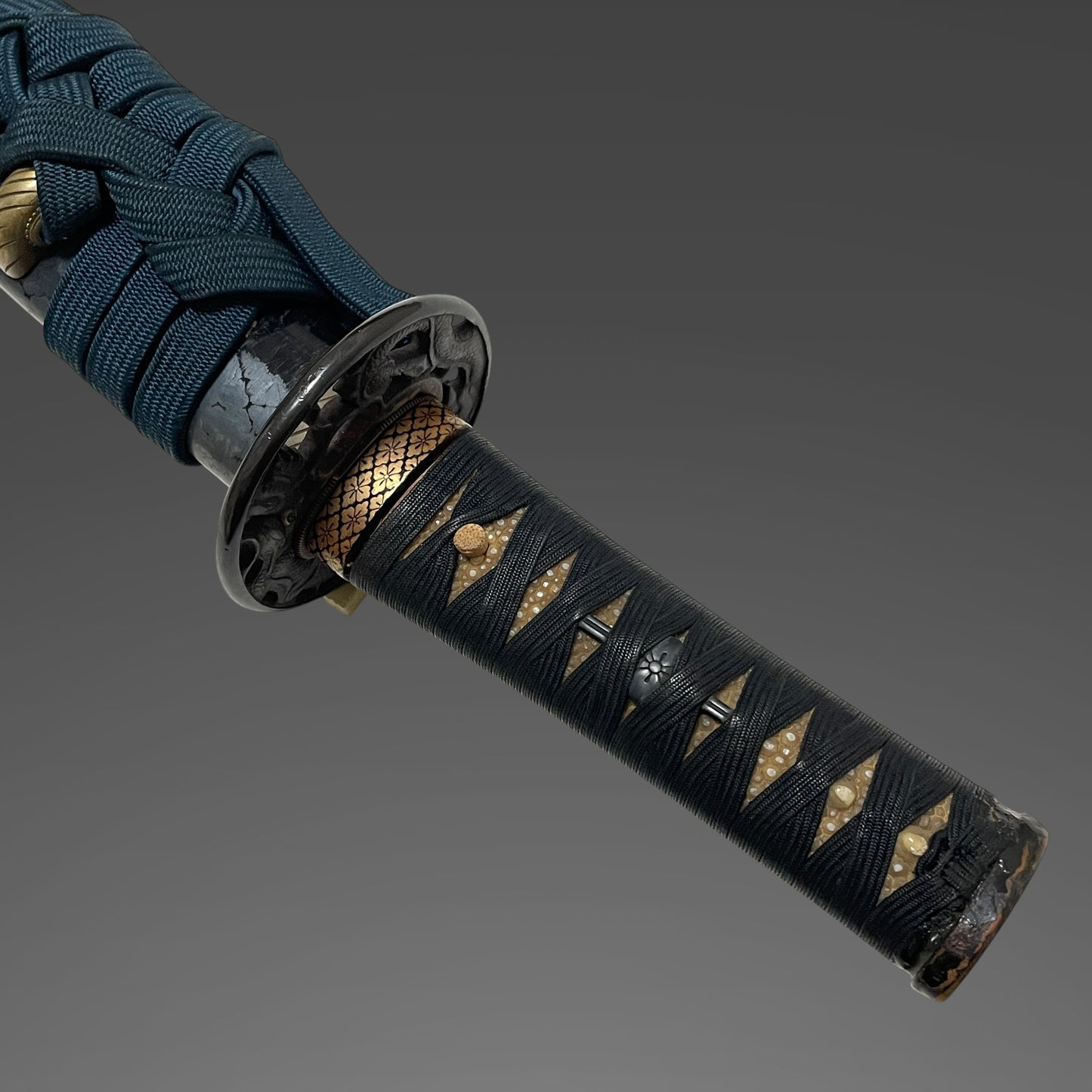Omeshi-Koshirae お召拵え Wakizashi, Bishuosafune Sukemitsu February 1471 signed, Muromachi period