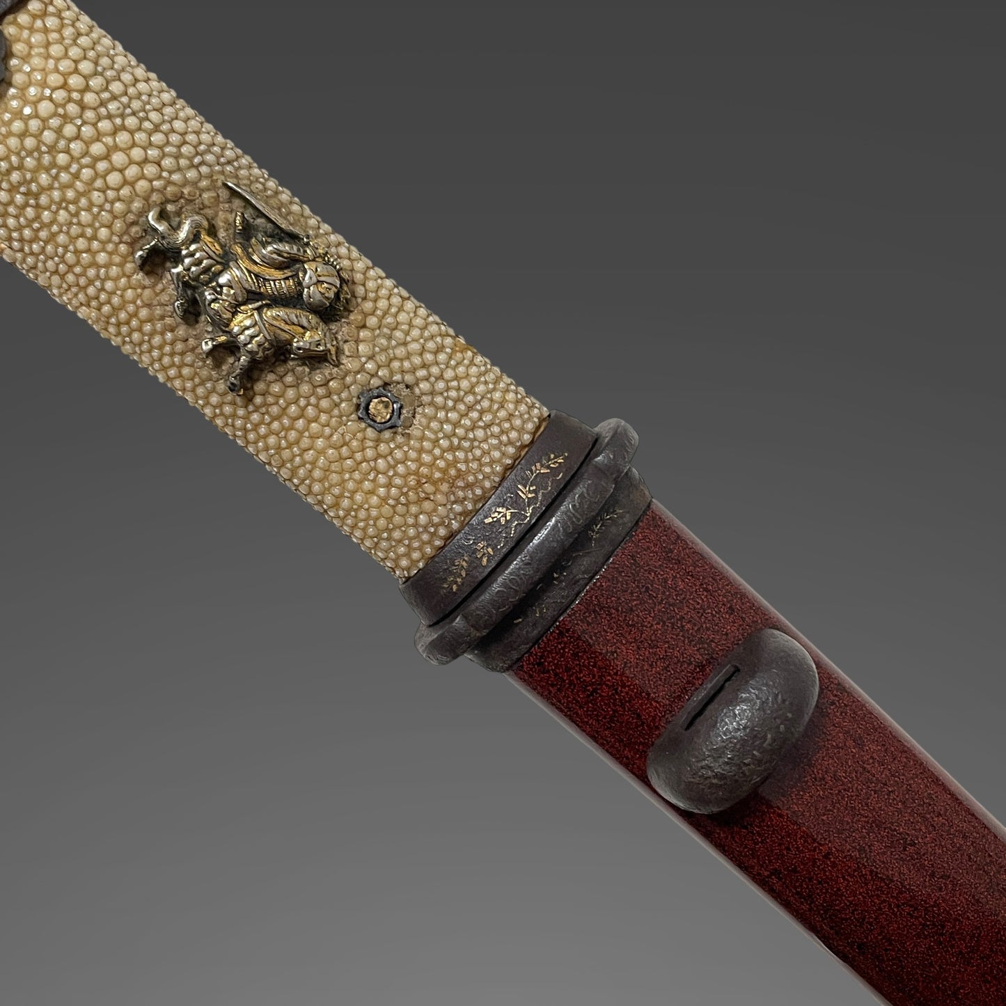 Red TANTO with Kozuka, Iron Fittings, Late Edo period mumei, Bakumatsu era