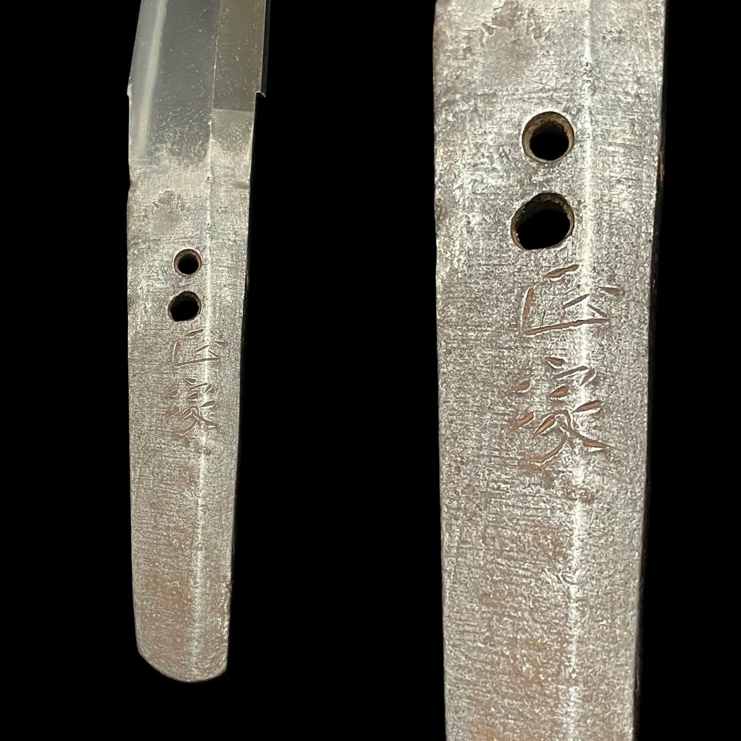 Masaie 正家 signed, Shobuzukuri Wakizashi, Peonies and butterflies Fuchikashira, Muromachi period