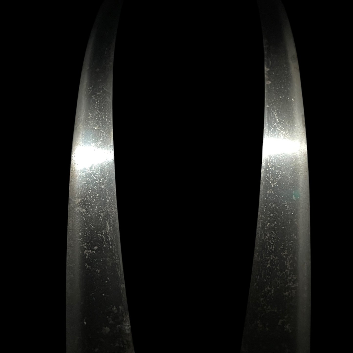 Long Hirazukuri Wakizashi 段平造, Soshu Akihiro 相州秋廣 signed, Muromachi period