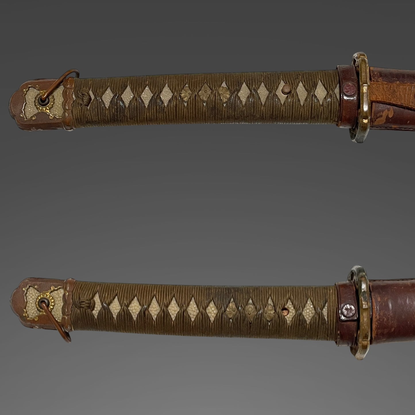 Sadatsugu 貞次 signed Ryakushiki GUNTO 略式軍刀, Horimono 彫物 blade, WW2 Japanese Officer Sword
