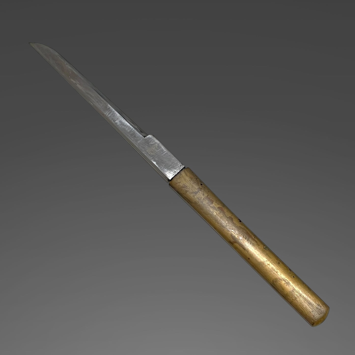 Pine needle Fuchikashira Long Wakizashi, Shishi Menuki, Muromachi period mumei