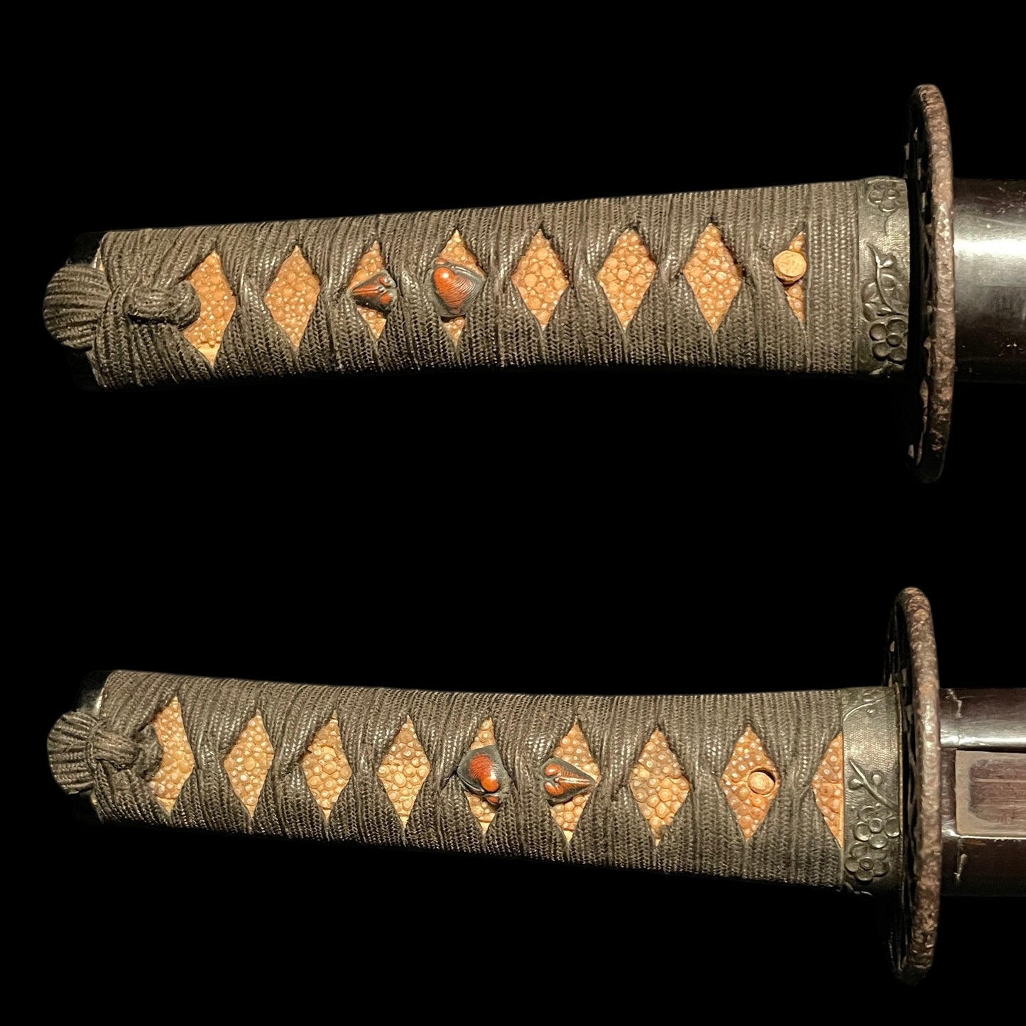 Kashu Kanenori 加州兼則 Long Wakizashi, Edo period, NBTHK Certificate