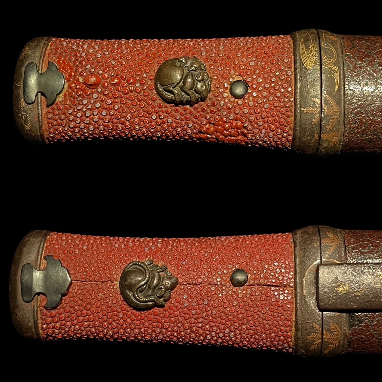Red Tanto with Kozuka, Mouse Menuki, Masame-Hada 柾目肌 Edo period mumei