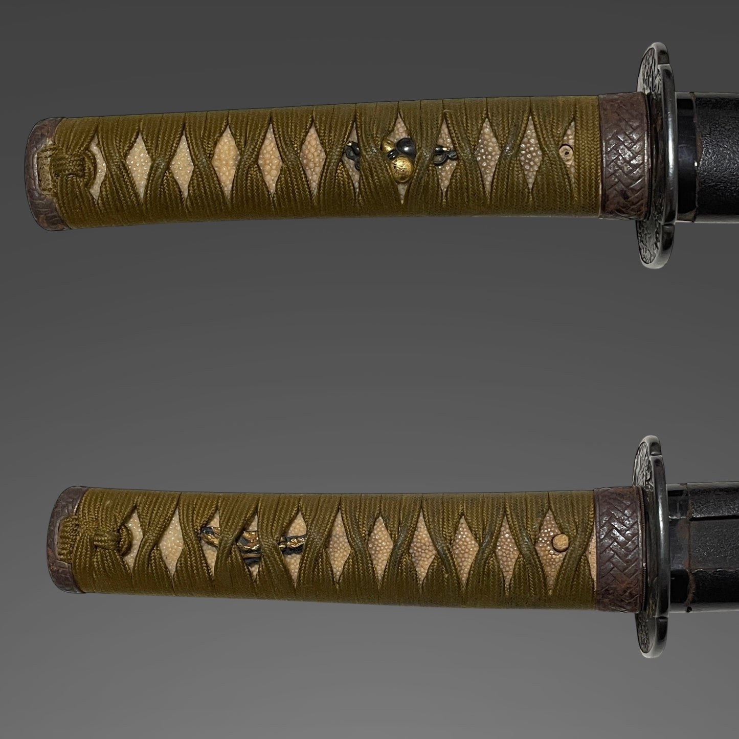 Hizenkokuju Tadayoshi 肥前国住忠吉 signed WAKIZASHI, Moth Large Kojiri, Edo period