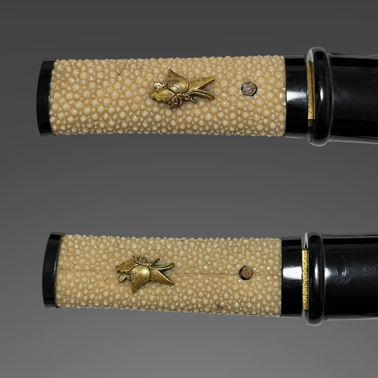 Aikuchi Style TANTO, Butterfly menuki, Late Edo period mumei