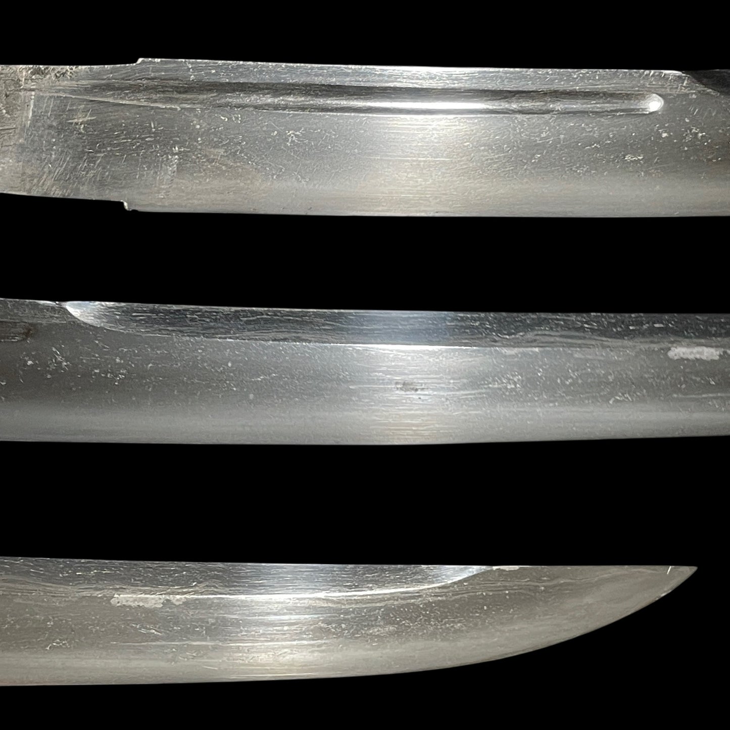 Unokubi-Zukuri 鵜首造 Wakizashi, Crab Fuchikashira, Signed Kozuka, Edo period mumei