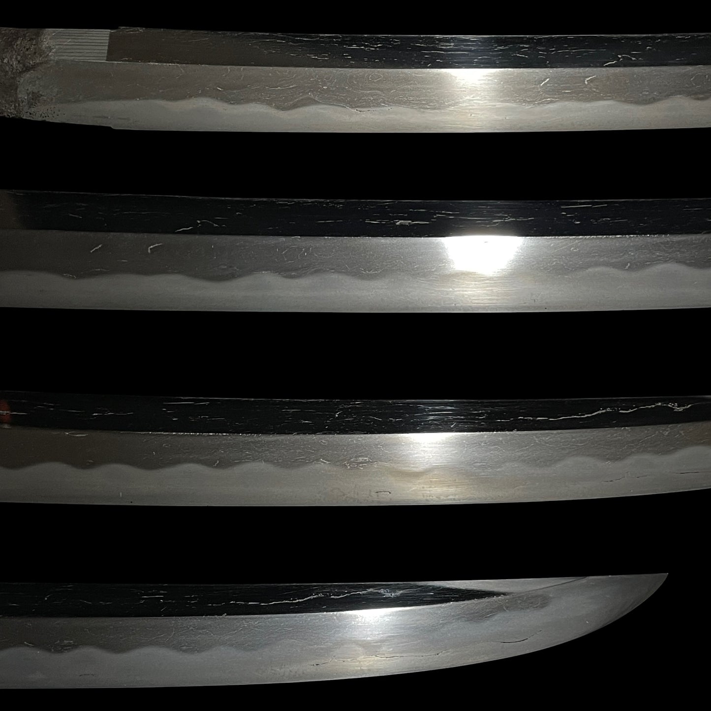 Shobuzukuri Wakizashi 菖蒲造脇差、 Kanemitsu 兼光 signed, Muromachi period