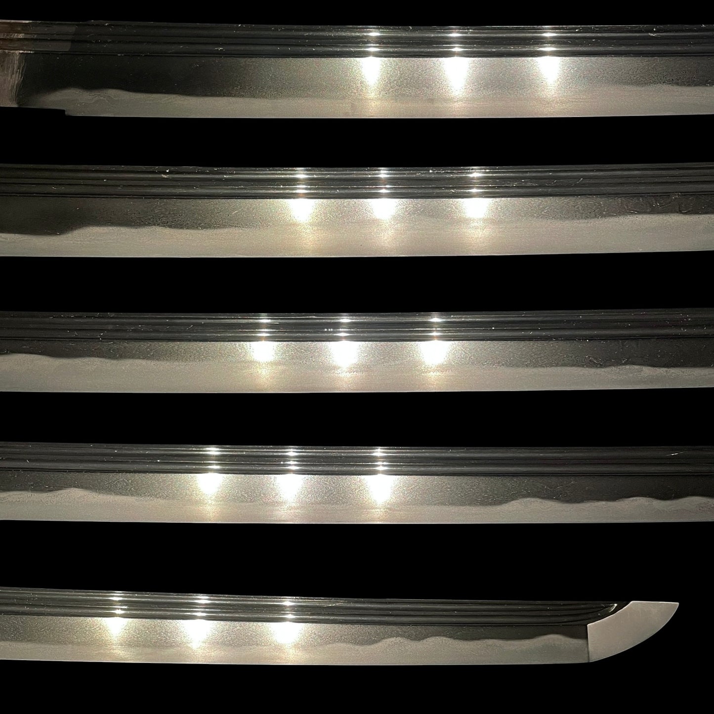 Iyonojo Munetsugu 伊予掾宗次 KATANA, Wide and Thick, Hizen School, Early Edo period