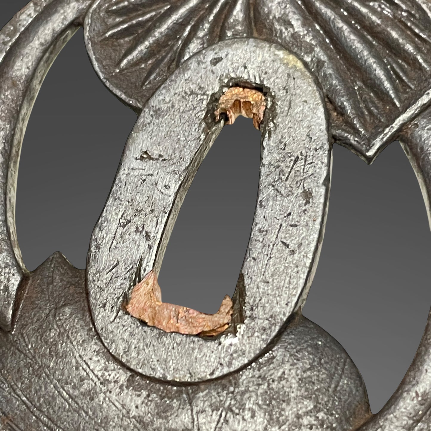 Wide Midare Hamon WAKIZASHI, Yoshimichi 吉道 signed, Edo period, Signed Tsuba