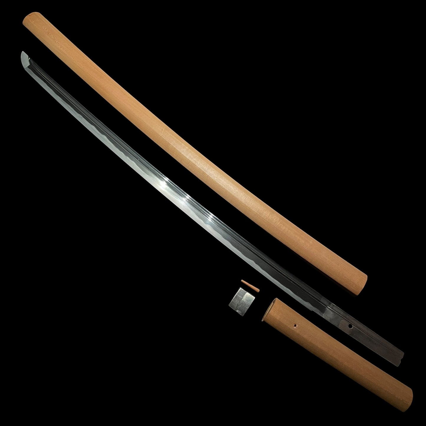 Iyonojo Munetsugu 伊予掾宗次 KATANA, Wide and Thick, Hizen School, Early Edo period