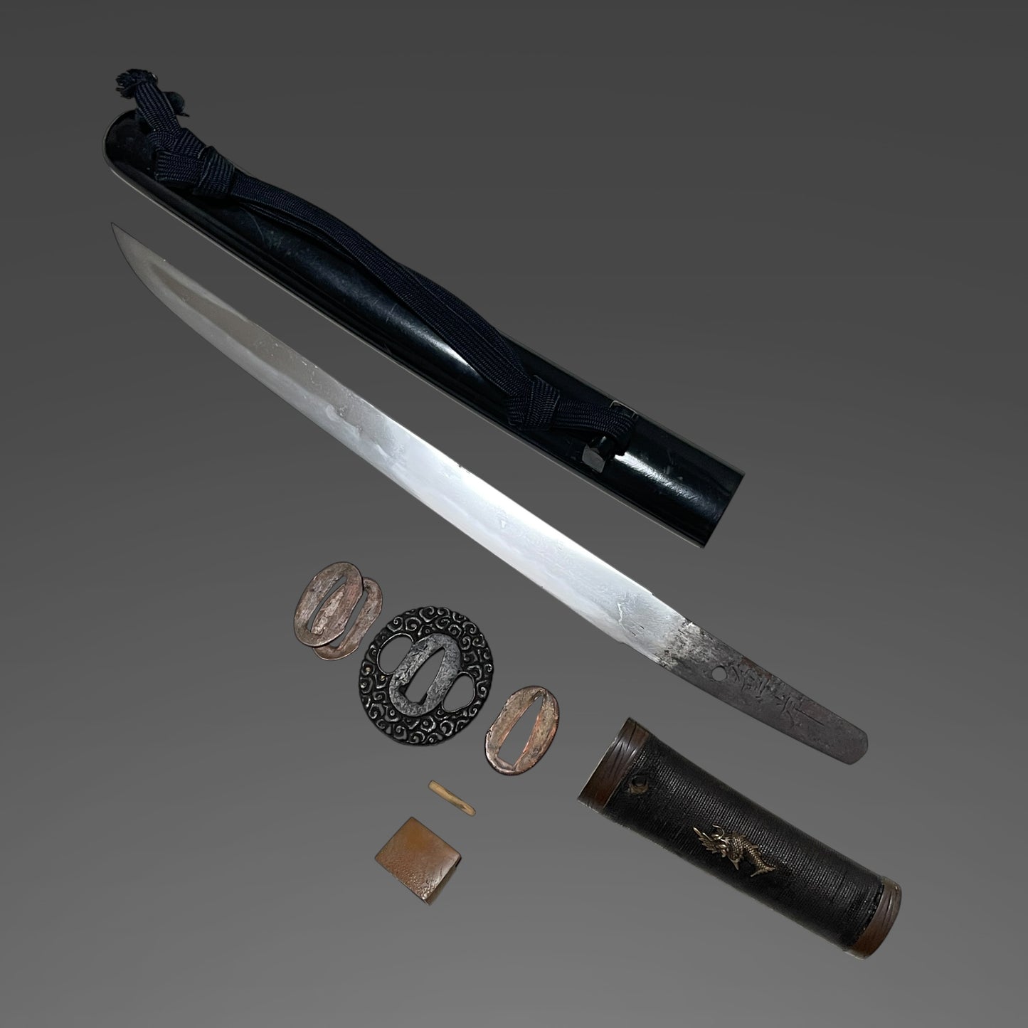 Kanegishi 兼岸 signed Tanto, Late Muromachi period, NBTHK Certificate