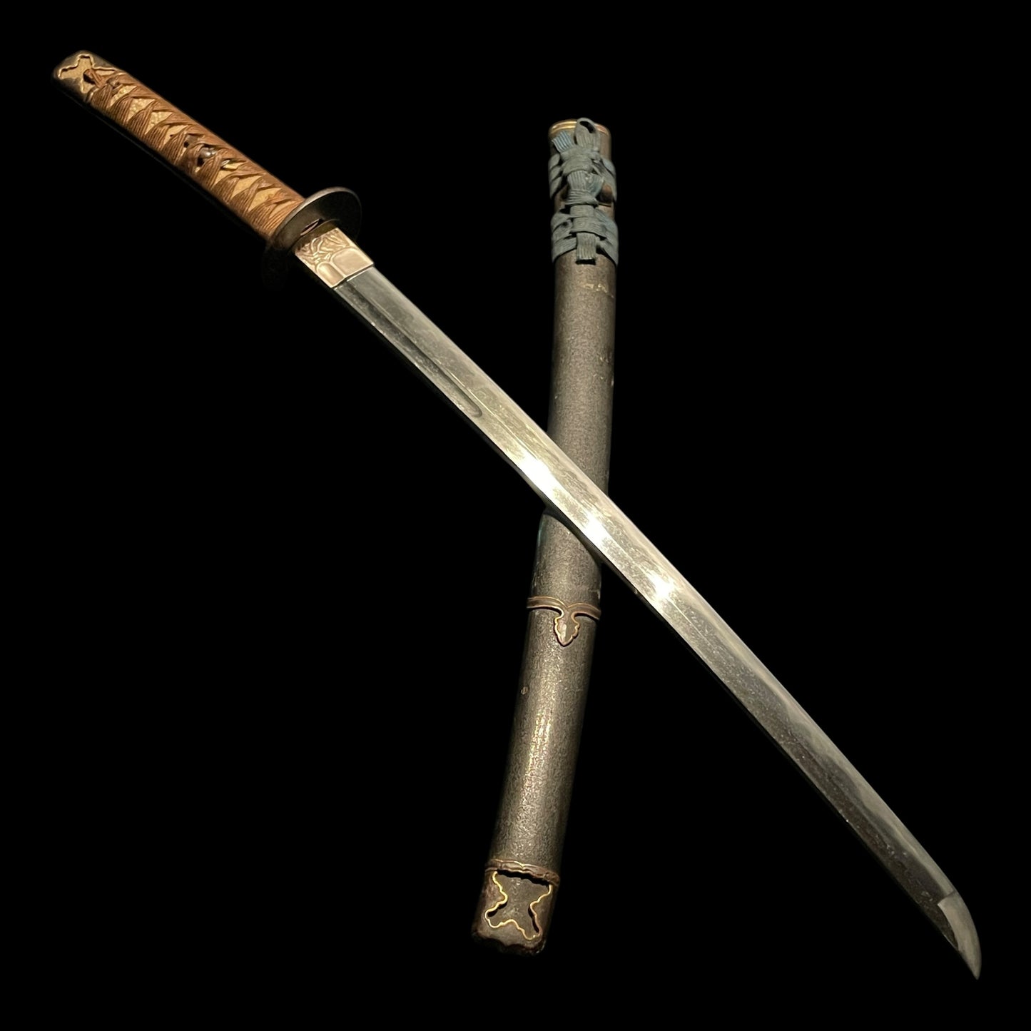 Bat Menuki 蝙蝠目貫, Handachi-Koshirae 半太刀拵 Wakizashi, Edo period mumei