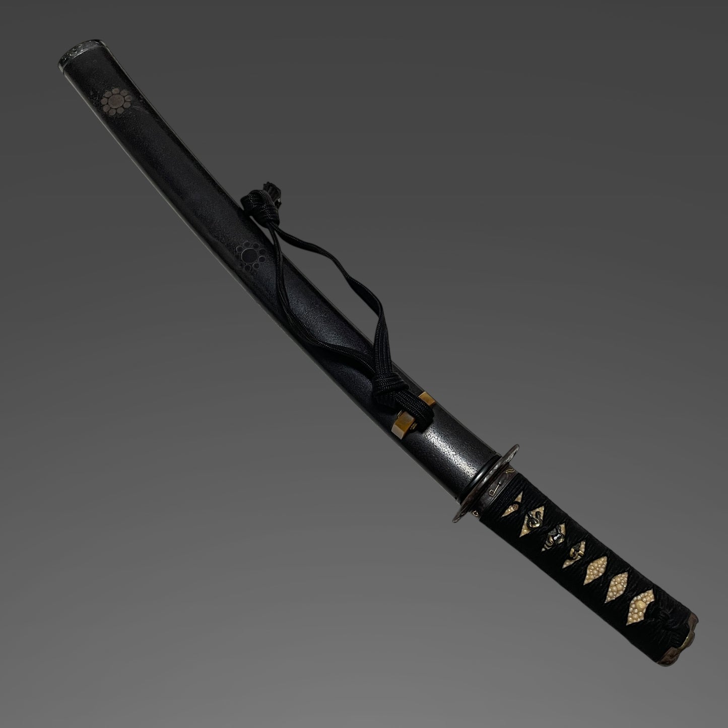 Fujiwara Toyoyuki 藤原豊行 signed Shobuzukuri Wakizashi, Dragon Tsuba, with Kozuka