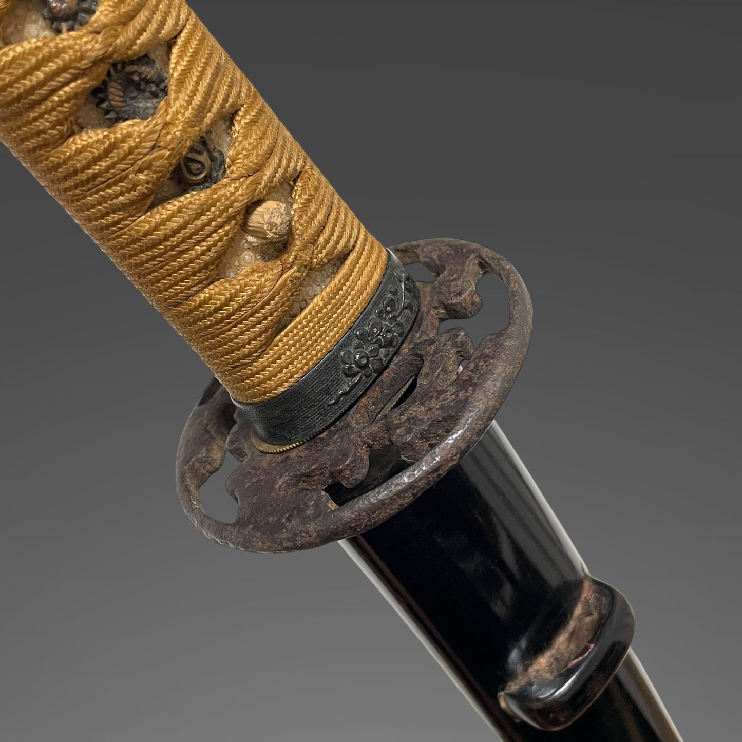 Long Wakizashi, Rare style Silver cover Habaki, Edo period mumei