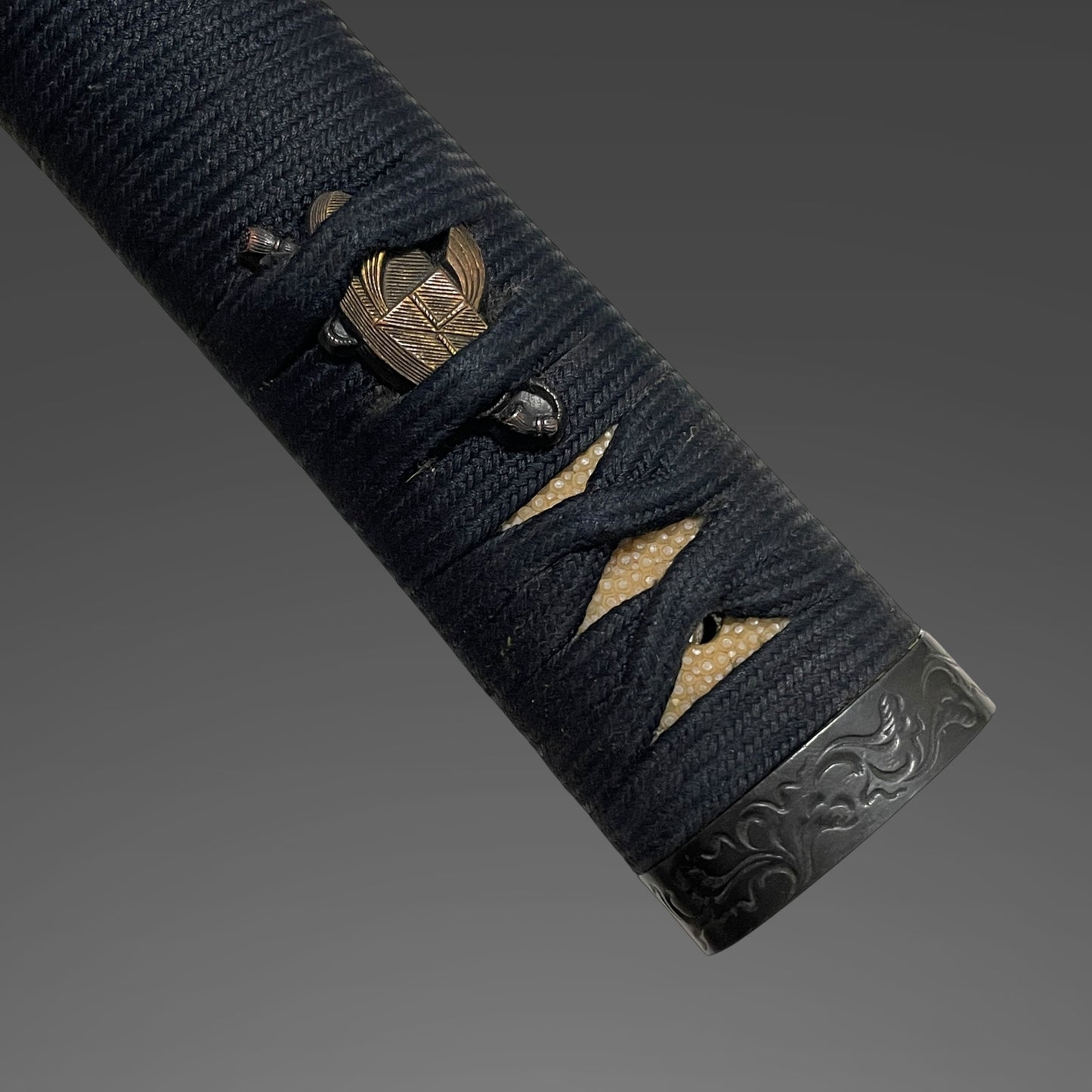 Short Wakizashi, Amidayasuri Tsuba, Edo period mumei