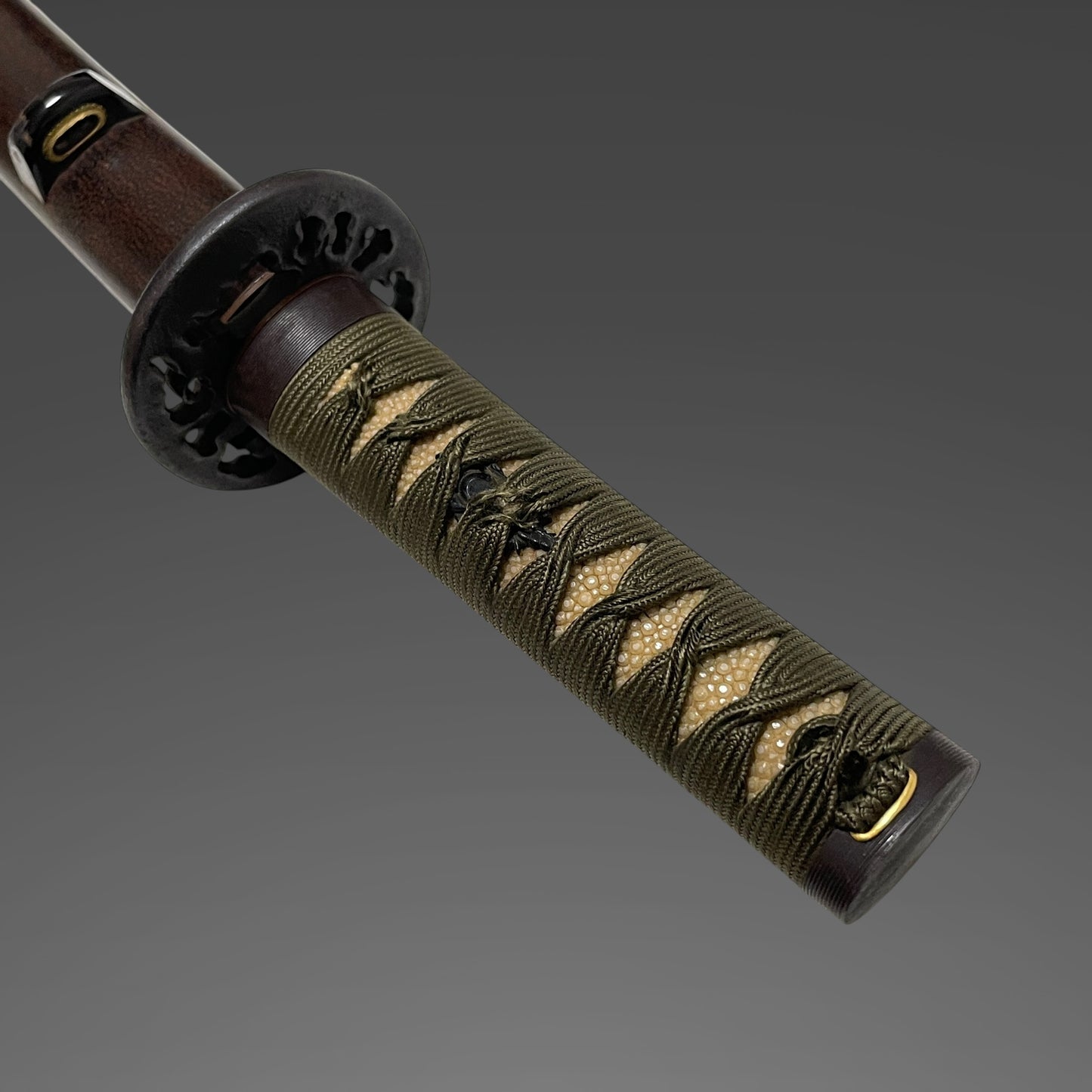 Sanbonsugi hamon 三本杉刃文 Wakizashi, Lotus root Thick Tsuba, Edo period mumei