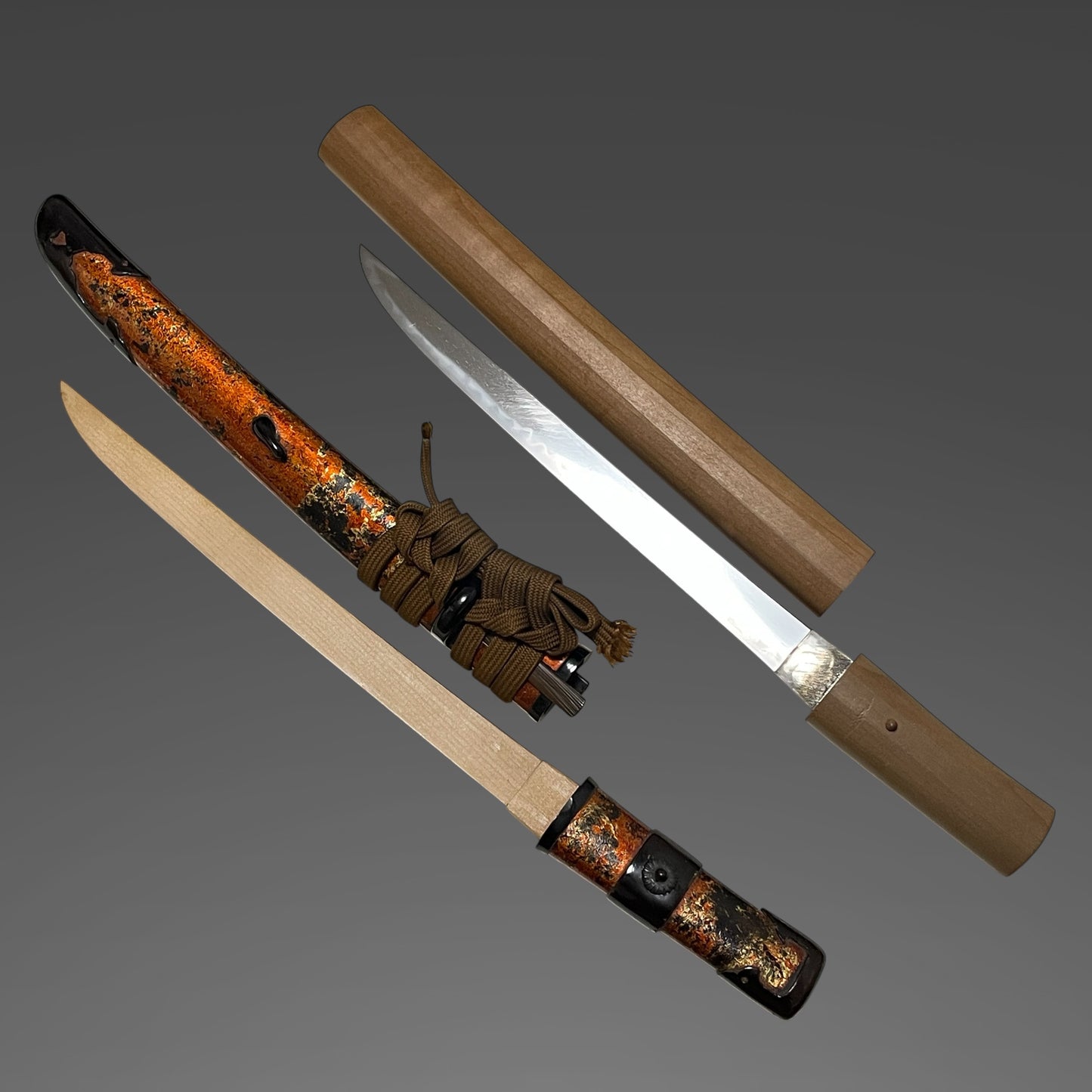 Byakudan-Nuri 白檀塗, Aikuchi Koshirae 合口拵, Tanbanokami Yoshimichi signed Kozuka and Warikogai