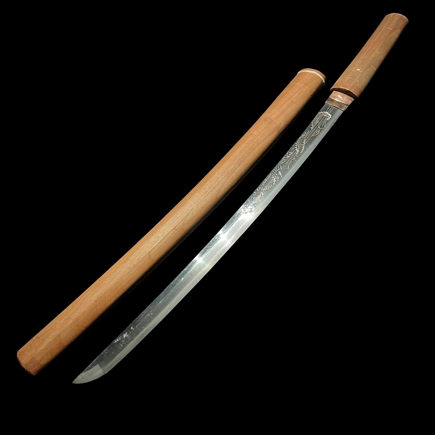 Dragon HORIMONO 彫物 Wakizashi, Noboriryu 昇龍, Bonji 梵字, Edo period mumei