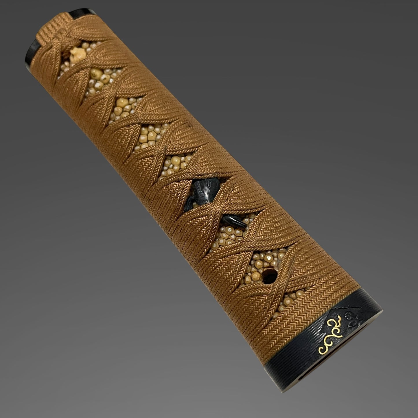 HITATSURA 皆焼 Wakizashi, Dragonfly Tsuba, Family crest Scabbard, Muromachi period mumei