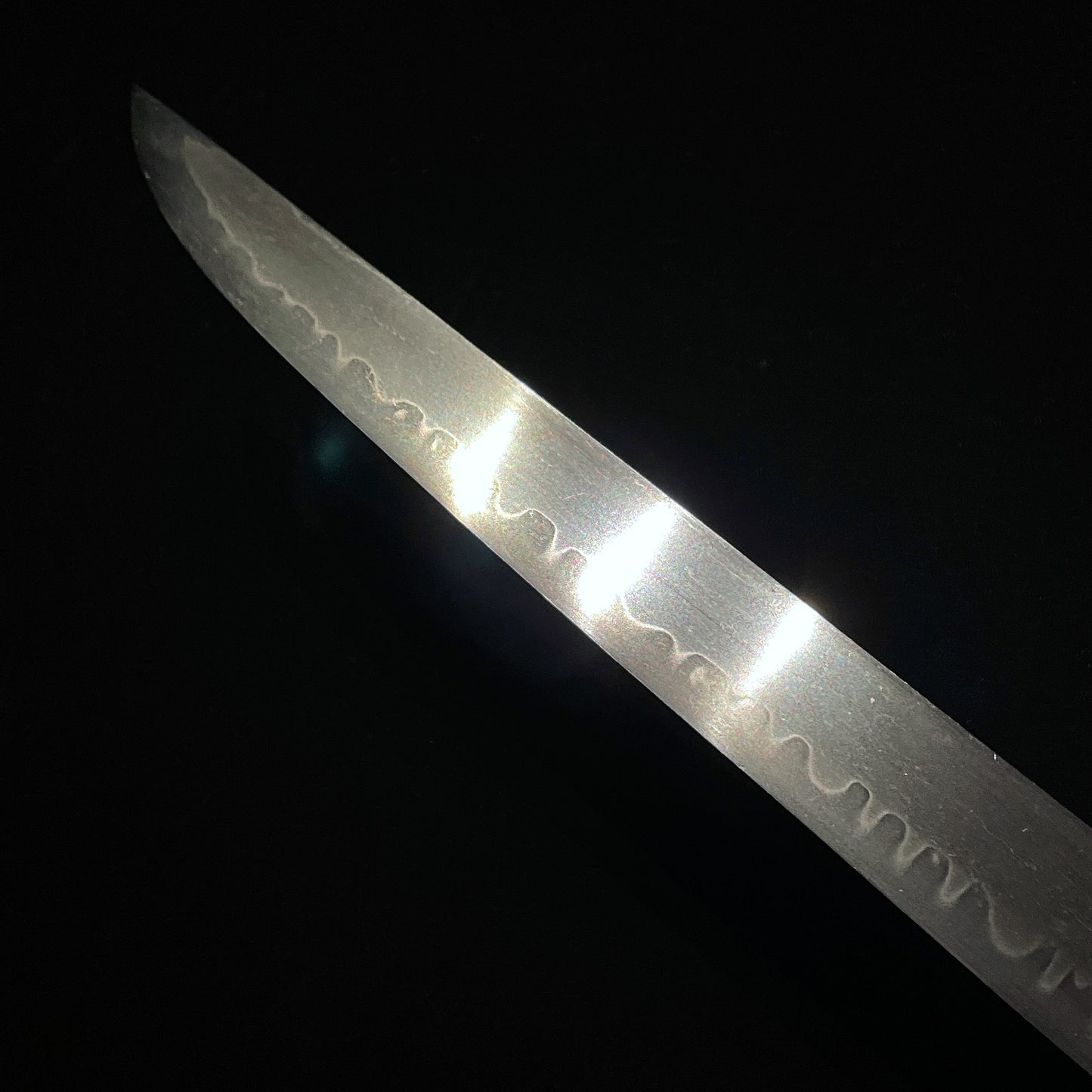 Red TANTO with KOZUKA, Gunome Hamon Thick Blade, Edo period mumei