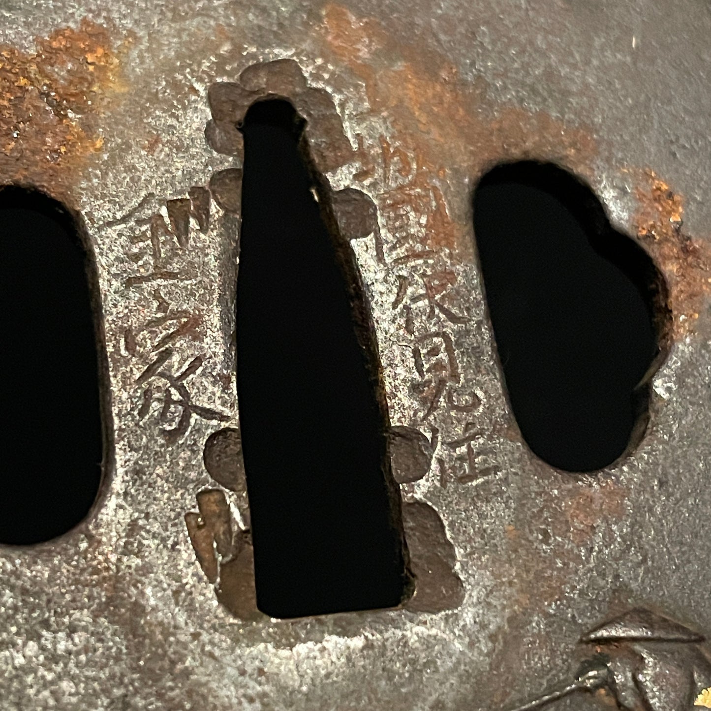 Black KATANA, Yamashirokoku Fushimiju Kaneie signed Tsuba,Dragon Menuki