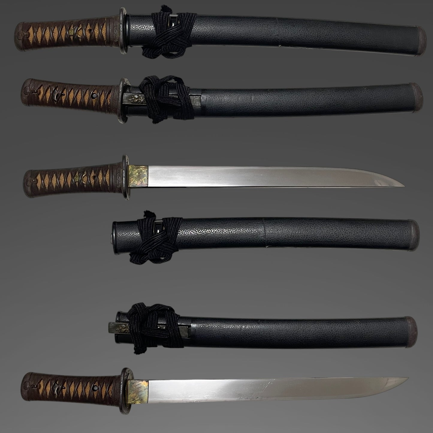 Sunnobi-Tanto 寸延短刀 with Kozuka, Dragonfly Tsuba, Ginkgo Menuki, Late Edo period mumei